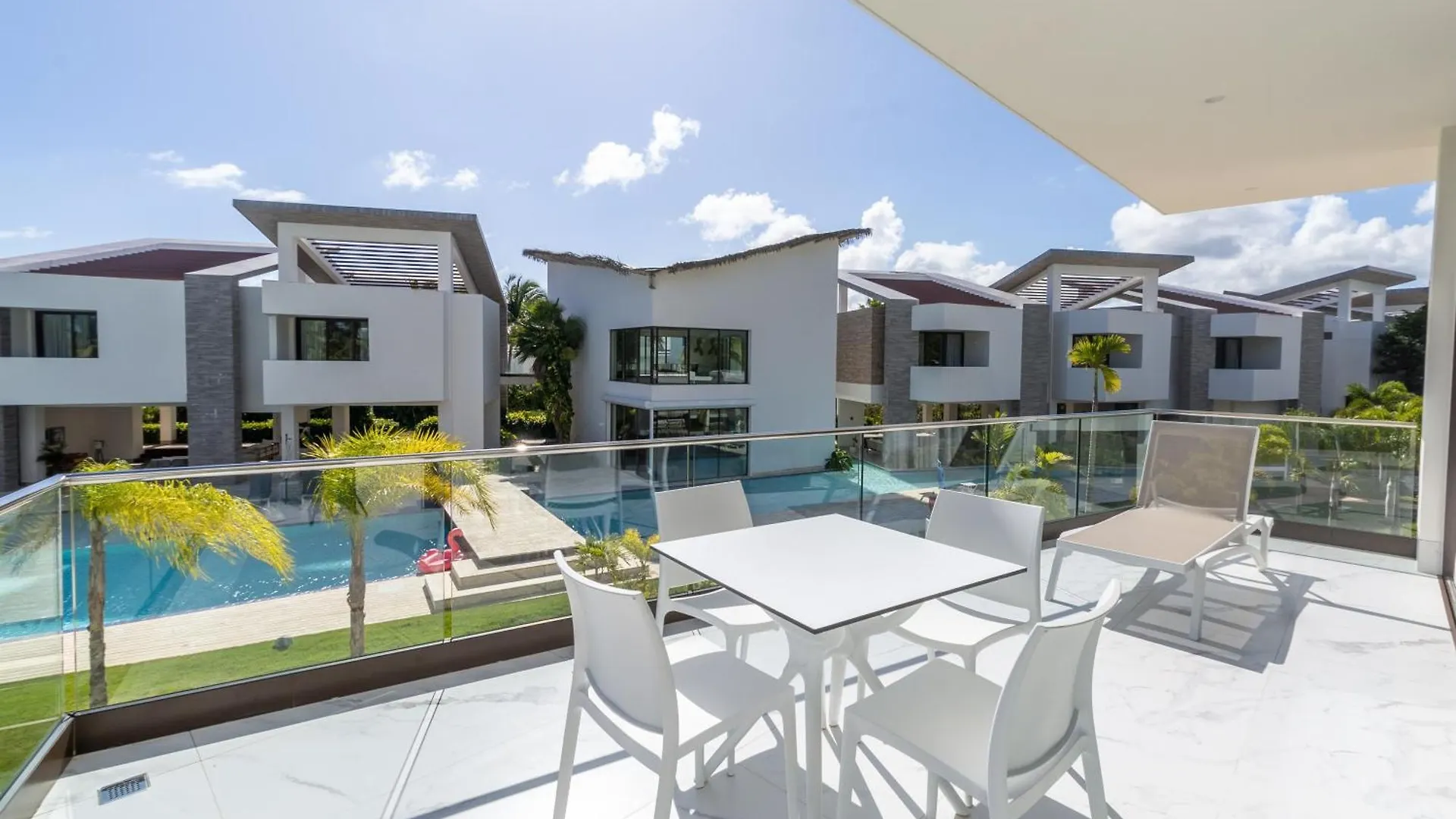 Villa Guacamaya - 9Br Frente Al Mar 푼타 카나